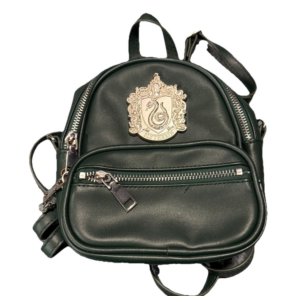 UNIVERSAL STUDIOS Harry Potter Mini Backpack SLYTHERIN Green 4 Zip Areas